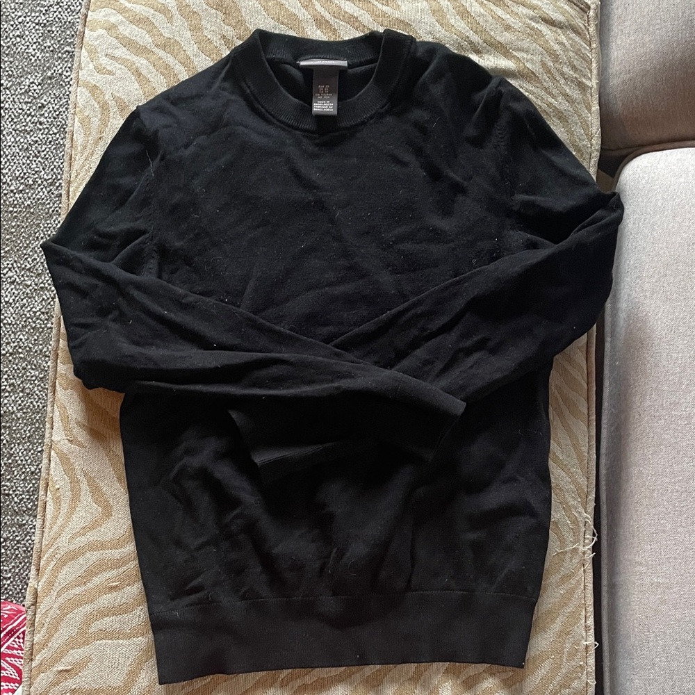 H&M Classic Black Crewneck Sweater